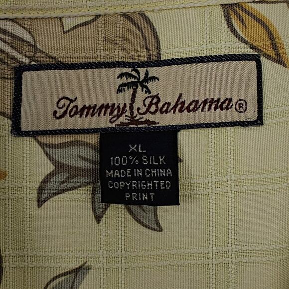 Tommy Bahama Hawaiian Shirt Size Men's Size XL Ukulele Coconut Cocktails Aloha - Picture 2 of 7